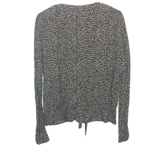 Beachlunchlounge Leopard Tie Front Long-Sleeve Button Down Top Size Small - Picture 4 of 11